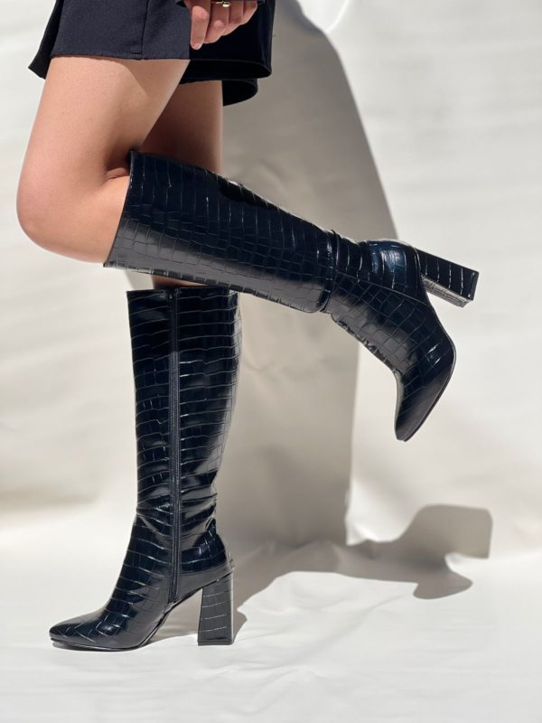 STYLE -ADALY-